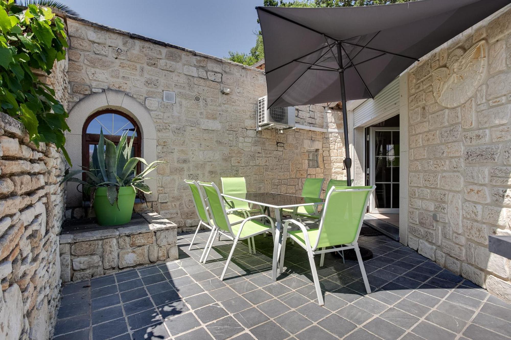 Apartments La Vieille Source Saint-Martin-dʼArdèche المظهر الخارجي الصورة